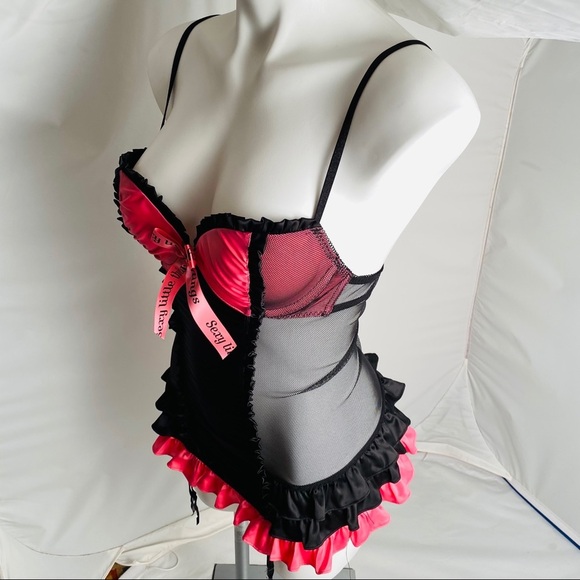 Victoria’s Secret Sexy Little Things black chemise with garters 34C - Picture 4 of 8